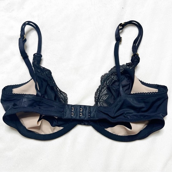 Victorias Secret Very Sexy Black Bra - Picture 2 of 7